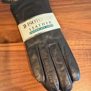 NWT Isotoner Black Leather Women's Gloves - Size 7